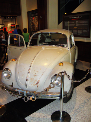 Image of Ted Bundys tan Volkswagen beetle that he drove while kidnapping his victims. The car is now kept in the Alcatraz museum where this picture was taken. 